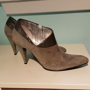 Guess grey suede/patent booties